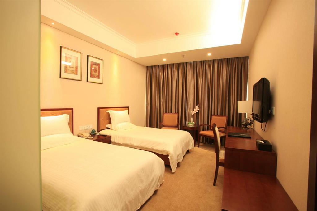 Greentree Inn Shanghai Dongming Road Subway Station Express Hotel Ngoại thất bức ảnh