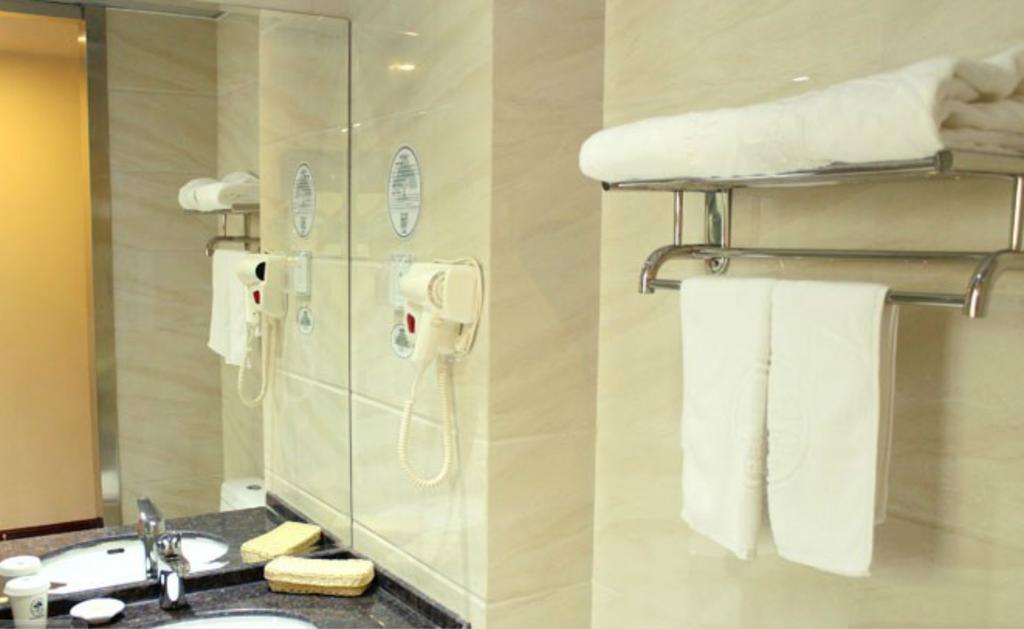 Greentree Inn Shanghai Dongming Road Subway Station Express Hotel Ngoại thất bức ảnh