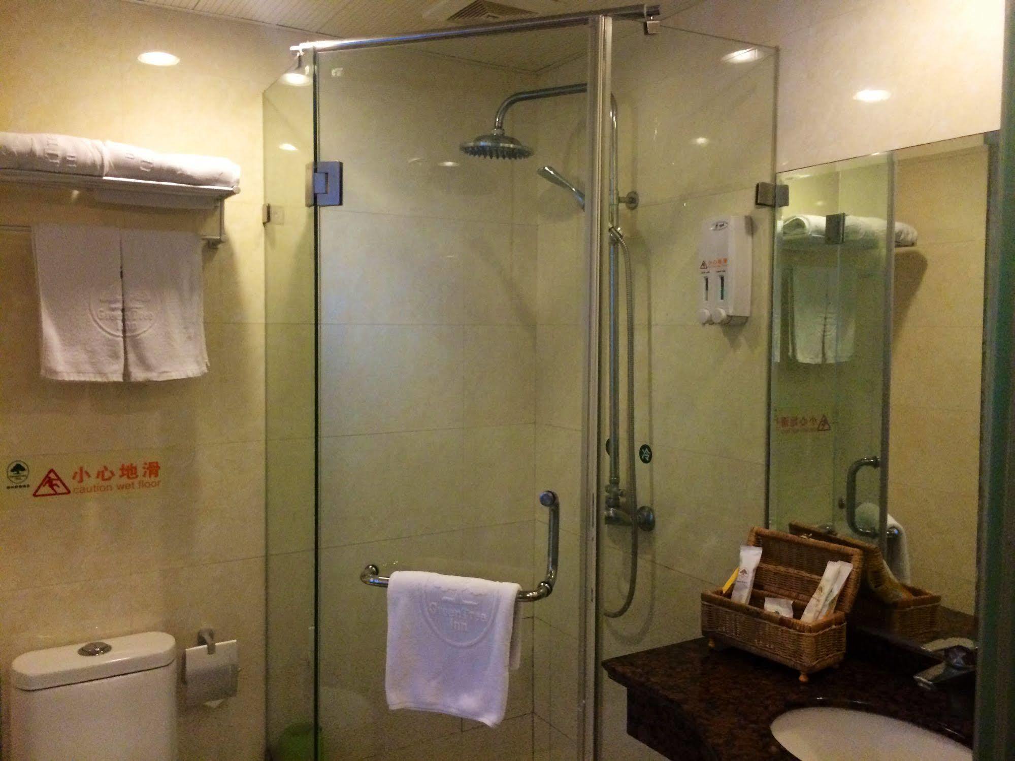 Greentree Inn Shanghai Dongming Road Subway Station Express Hotel Ngoại thất bức ảnh