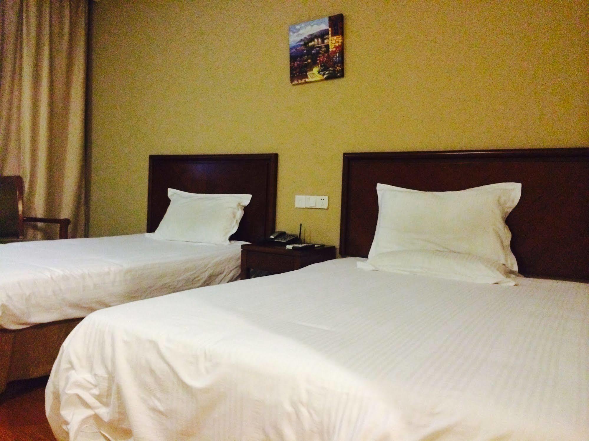 Greentree Inn Shanghai Dongming Road Subway Station Express Hotel Ngoại thất bức ảnh
